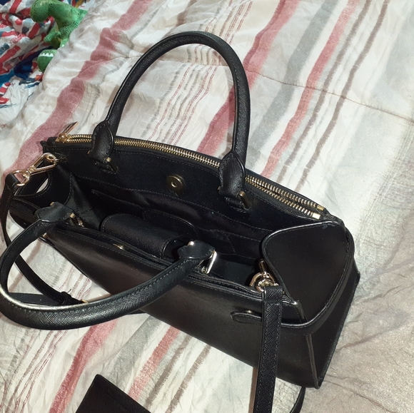 Michael kors purse with wallet - Picture 4 of 4